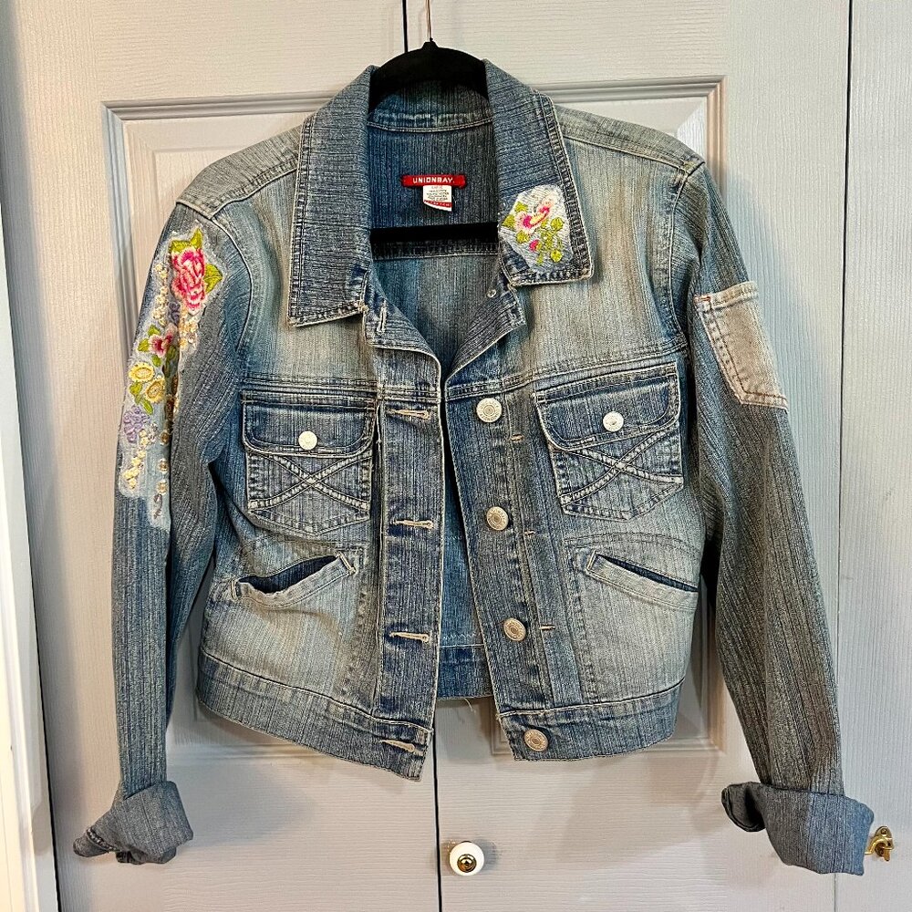 Floral Embroidery Stretch Denim Distressed Jacket.